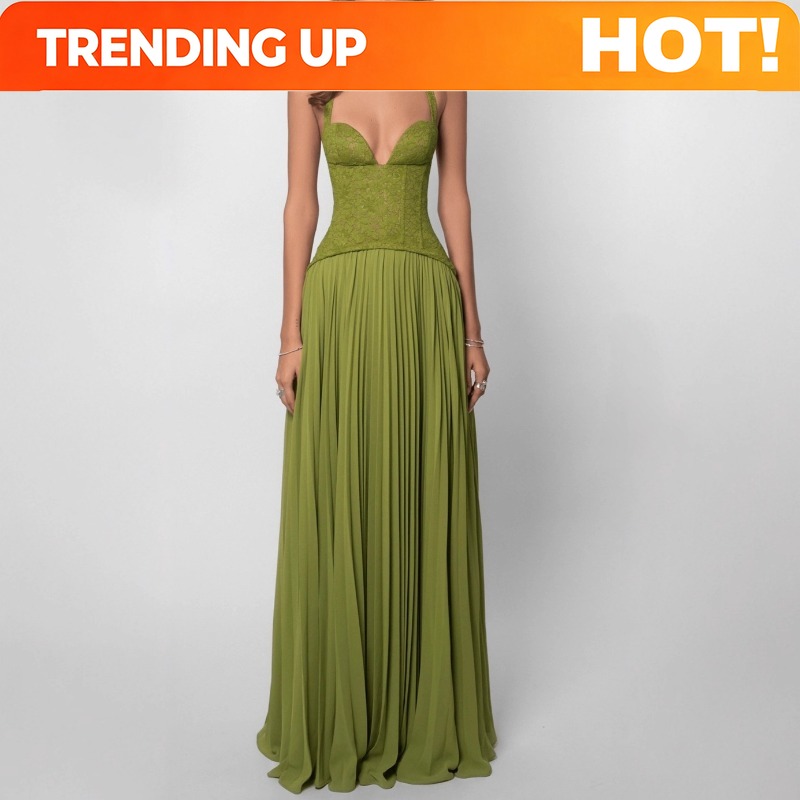 Maxi Dress Halter - เดรสยาวแบบผูกคอ คอลึก เซ็กซี่ สำหรับผู้หญิง แบบเปิดหลัง ผ้าพลีท